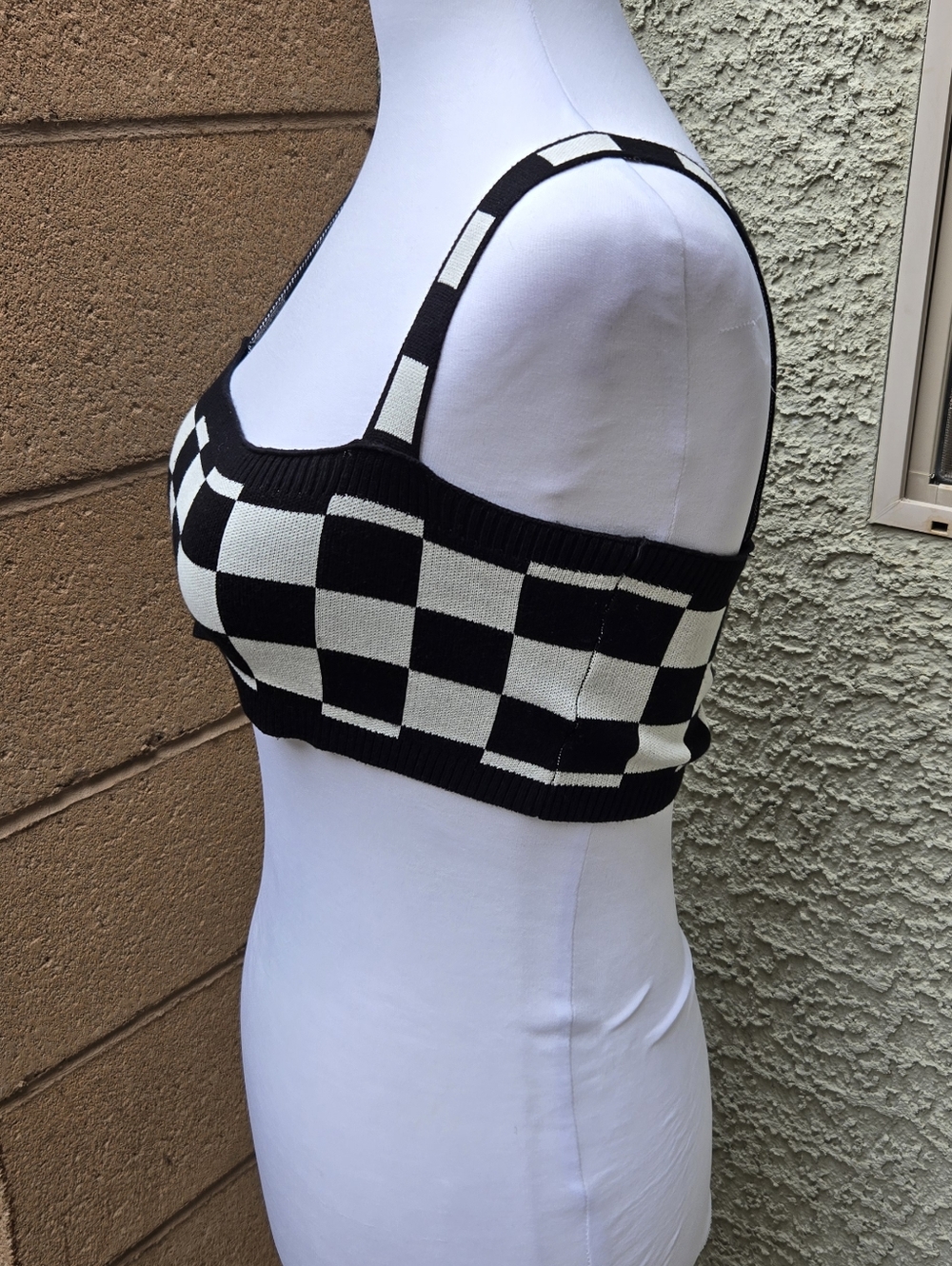 Edikted Black and White Checkerboard Knit Crop Top - Picture 4 of 8